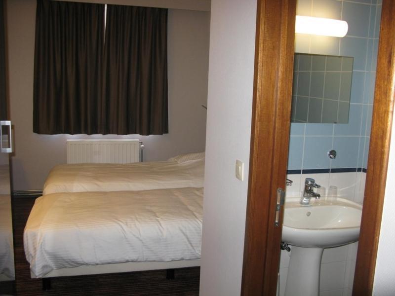 Hotel Les 100 Ciels Saint-Hubert Cameră foto